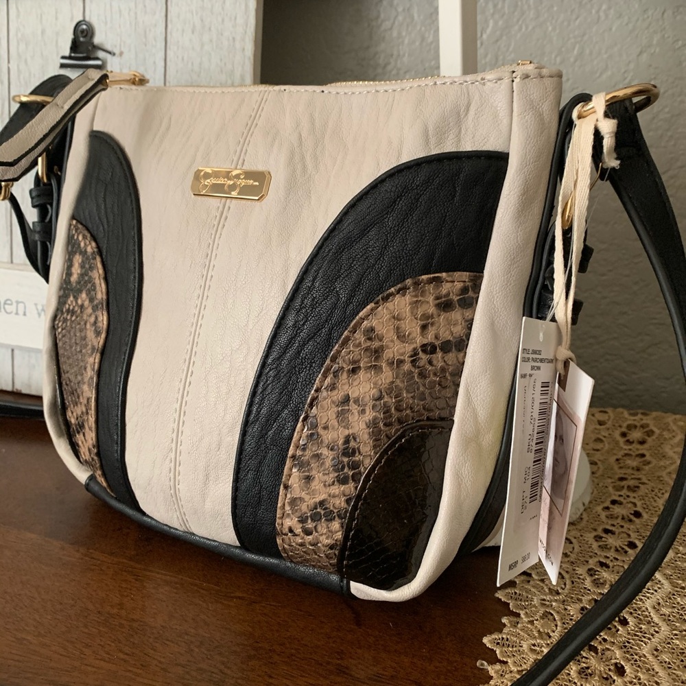 New Jessica Simpson crossbody 🥰 - Picture 6 of 6